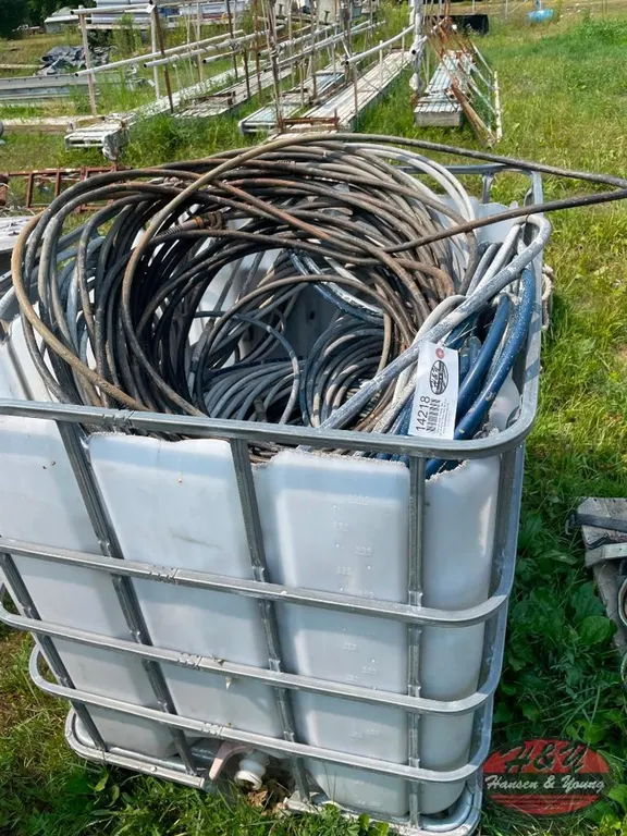 Pallet Tote of Painter Spray Hose