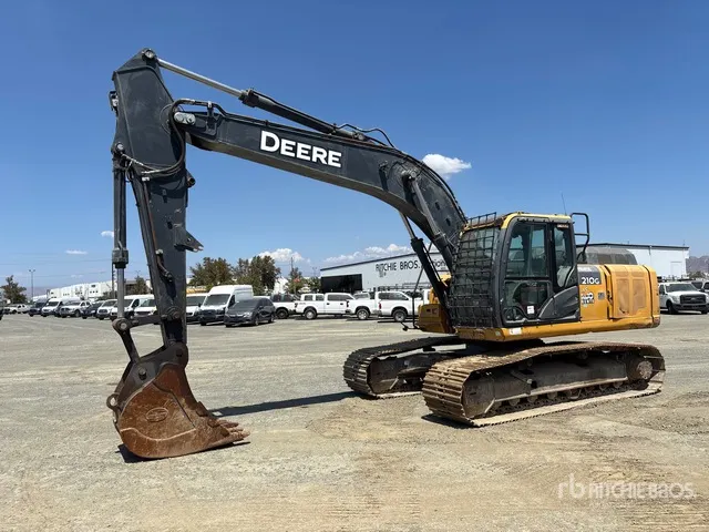 2018 John Deere 210G LC Tracked Excavator