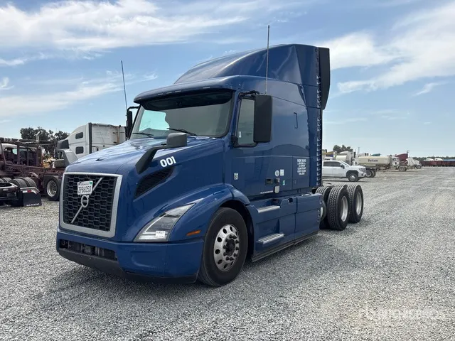 2021 Volvo VNR640 6x4 T/A Sleeper Truck Tractor