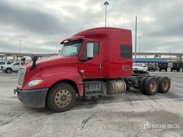 2019 International LT625 6x4 T/A Sleeper Truck Tractor
