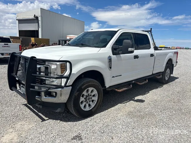 2019 Ford F-250 4x4 Crew Cab Pickup