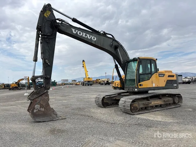 2014 Volvo EC220D L Tracked Excavator