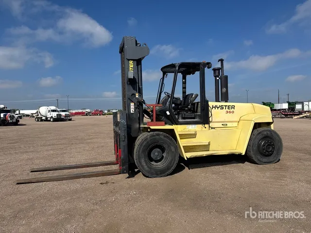 2007 Hyster H360HD 36000 lb Pneumatic Tire Forklift
