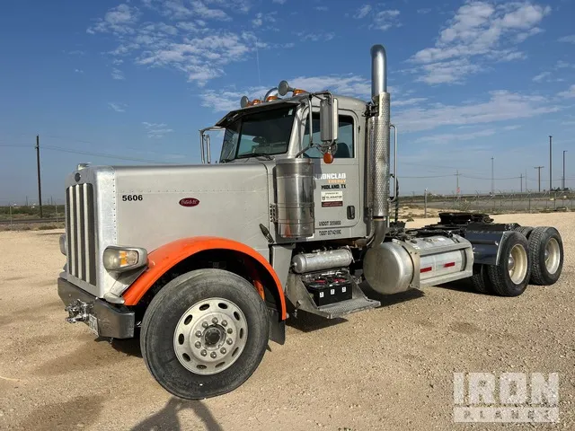 2015 Peterbilt 389 6x4 T/A Day Cab Truck Tractor