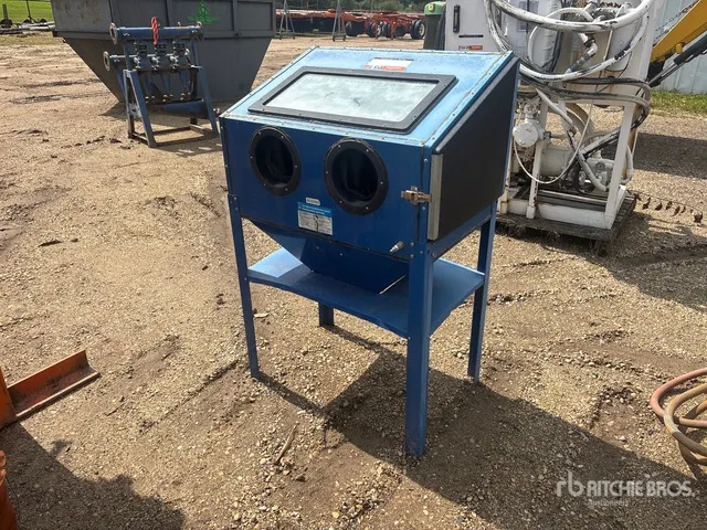 Powerfist Cabinet Sand Blaster