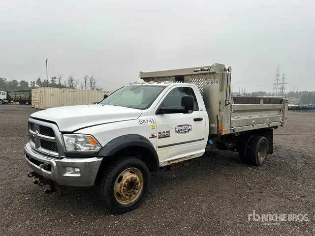 2016 Ram 5500 SLT 4x4 Dump Truck