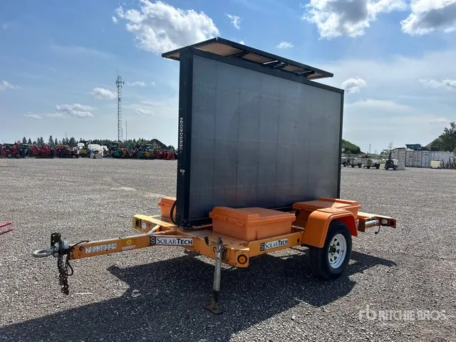 2018 Solar Tech SM-MB-1548 Solar Message Board