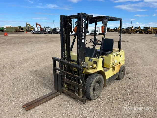 Mitsubishi KFG20 2000 kg Pneumatic Tire Forklift
