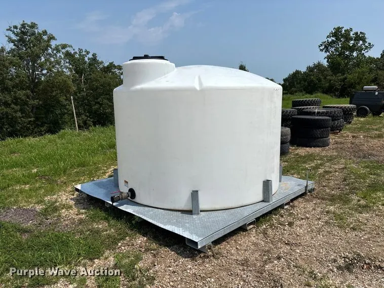 Poly tank