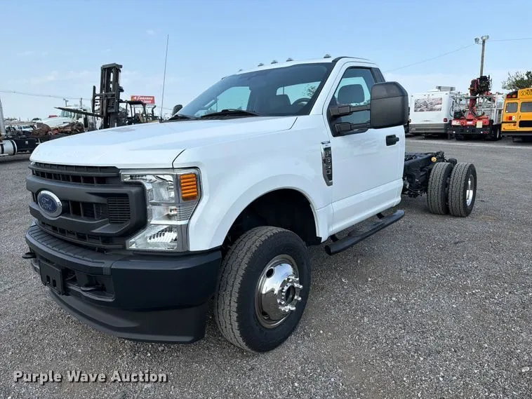 2020 Ford F350 Super Duty pickup truck cab and chassis