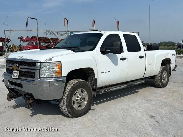 2014 Chevrolet Silverado 2500HD Crew Cab pickup truck