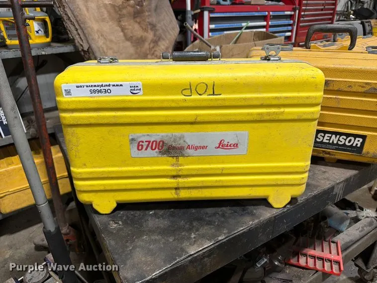 Leica 6700 sewer beam aligner