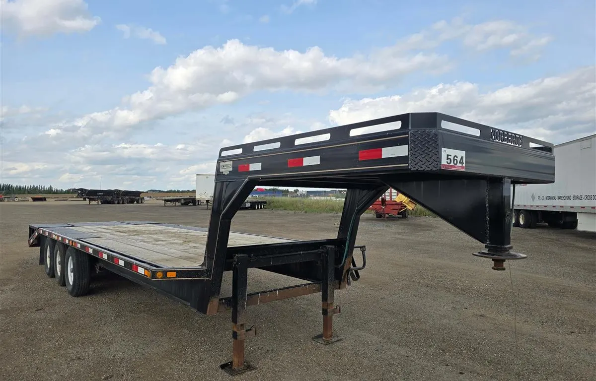 2013 Norbert's 32' Tri/A Gooseneck Trailer
UNRESERVED