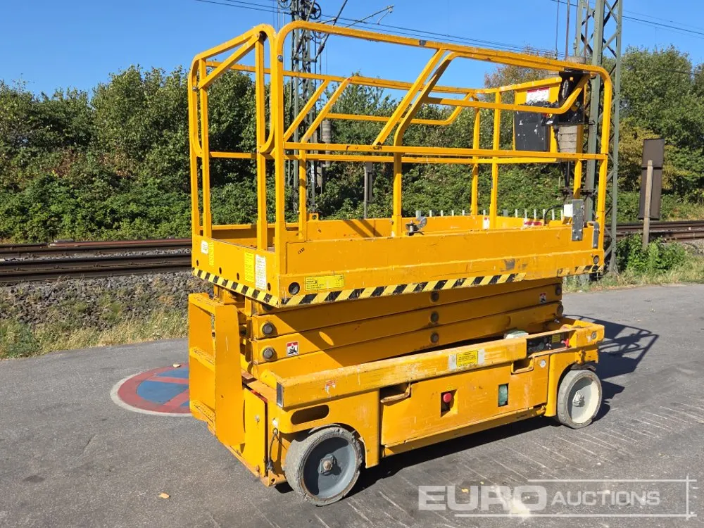2014 Haulotte Compact 10