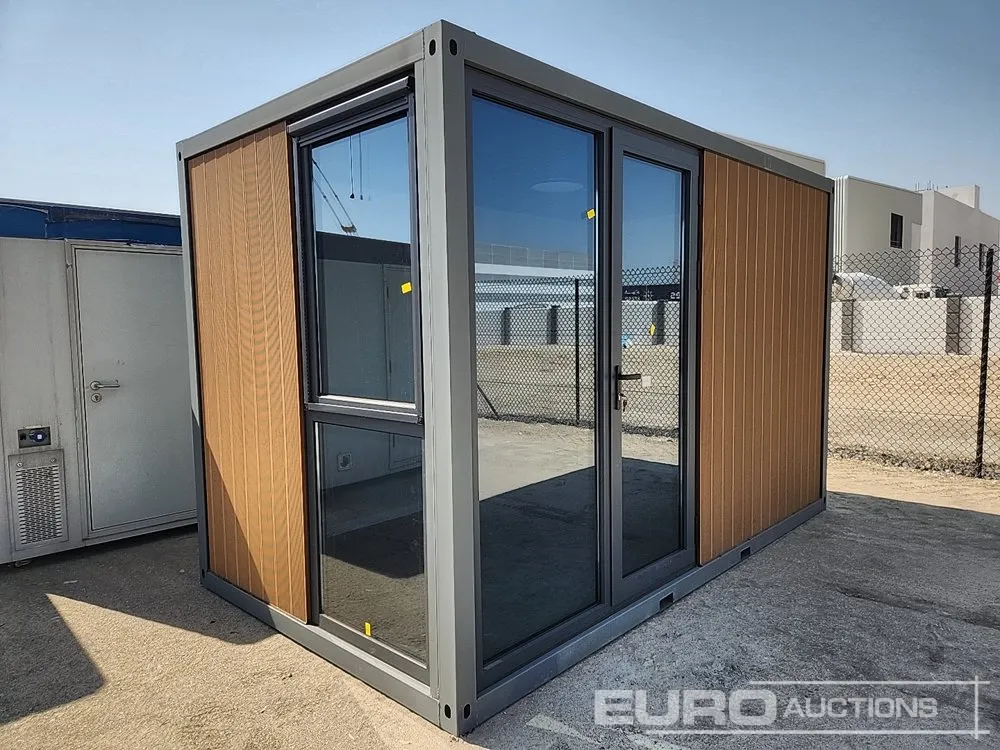 Unused 2025 Movable House, Steel Materials Components, Color Steel Plates, Hardware Fittings, 390cm x 220cm x 250cm (GCC DUTIES NOT PAID)