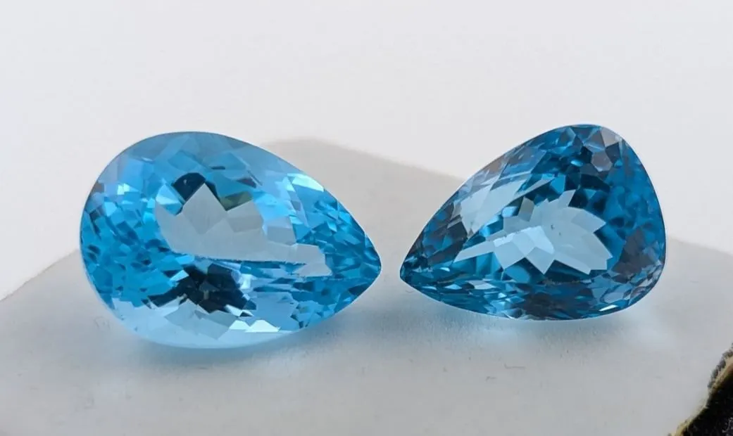 *^49.33 ct Certified Royal Blue Topaz gemstone pair ($12,550 Appraisal)