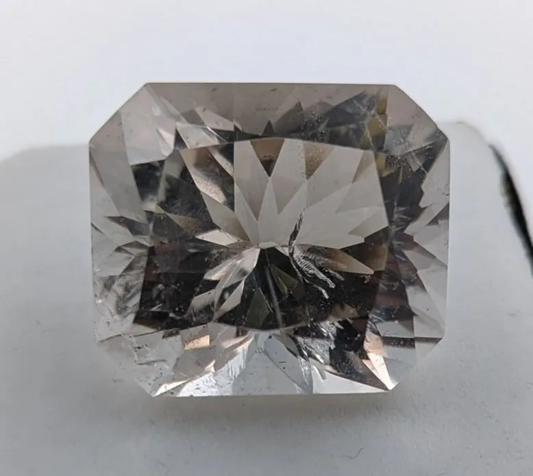 *^86.19 ct Certified Mermaid Rock Quartz gemstone Signature ($9,900 Appraisal)