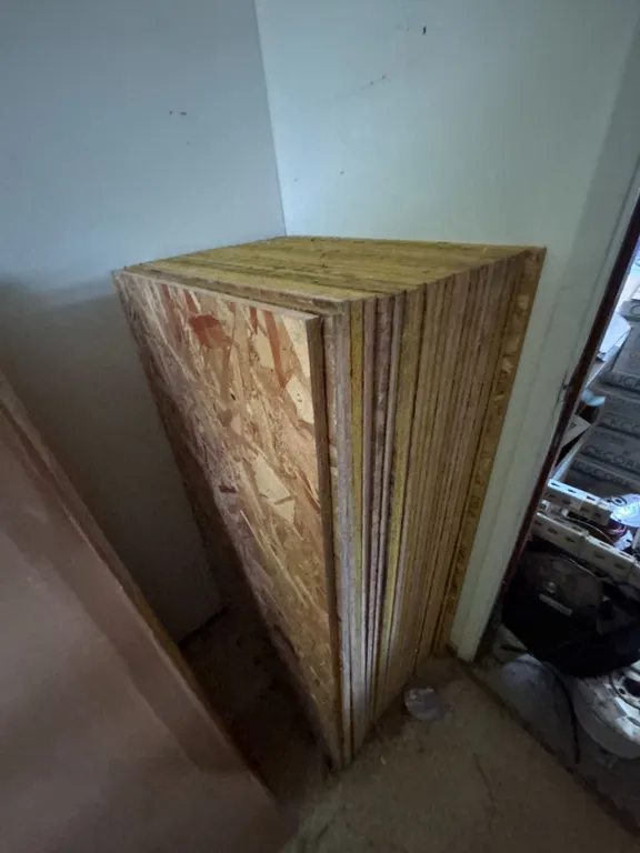 23 Pieces 2' x 4' Half Inch Plywood Sheets