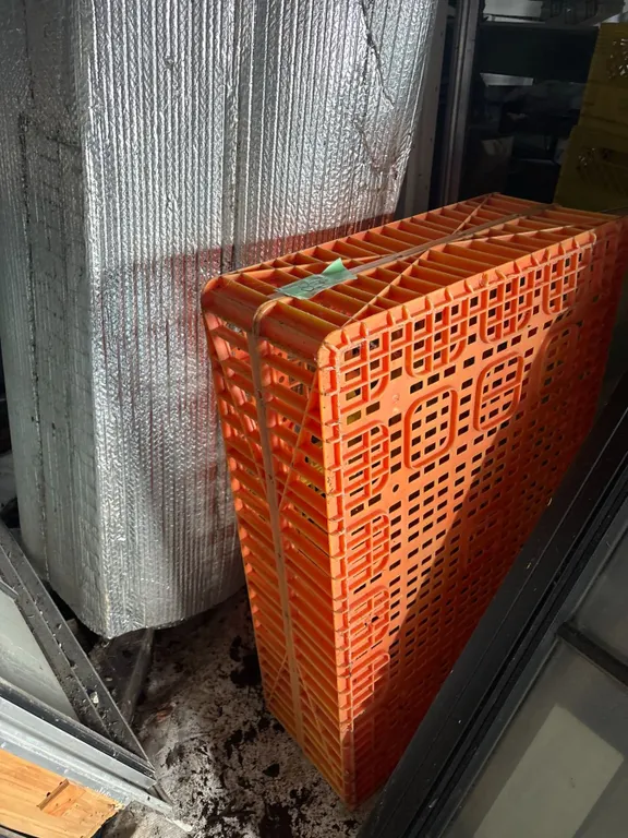 2 Chicken transport crates in great condition