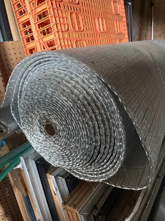 Reflective Insulation Roll, 4 ft x 100 ft