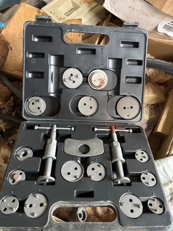 Pro.Point 18-Piece Master Brake Caliper Tool