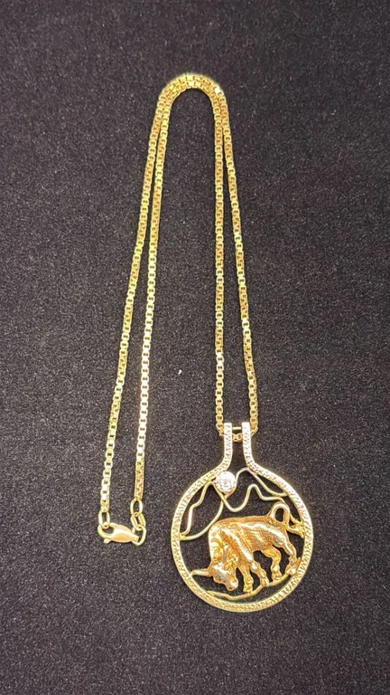 APPROX 14K CHAIN (18") WITH APPROX 14K PENDANT SET WITH DIAMOND (.42CT, 24G)