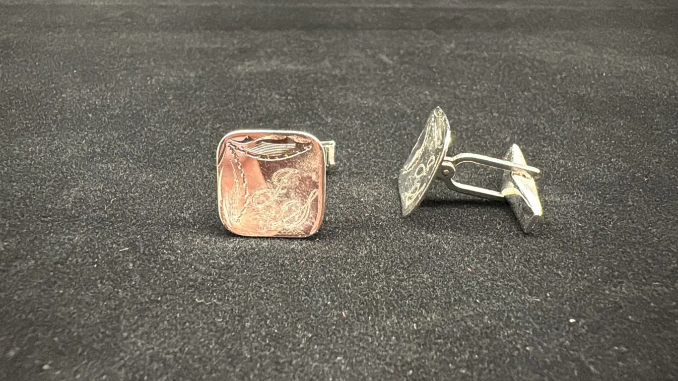 PAIR SILVER CUFFLINKS (7.9G)