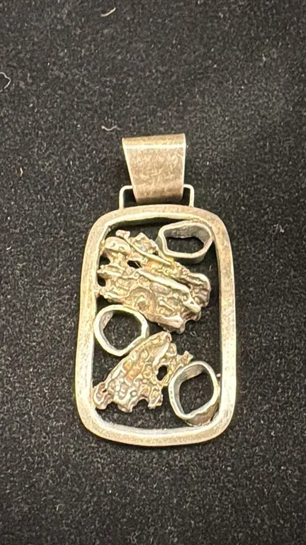 SILVER PENDANT (5.6G)
