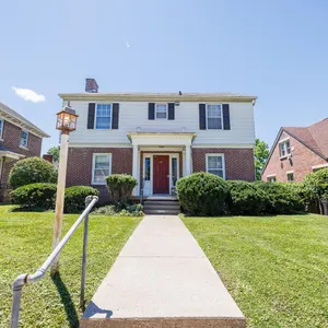 326 S Eagleson Ave