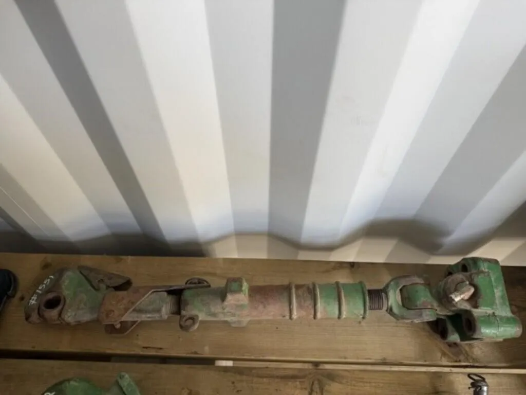 3rd Link - Category 3 for 80 - 225 hp 1 1/4" Pin