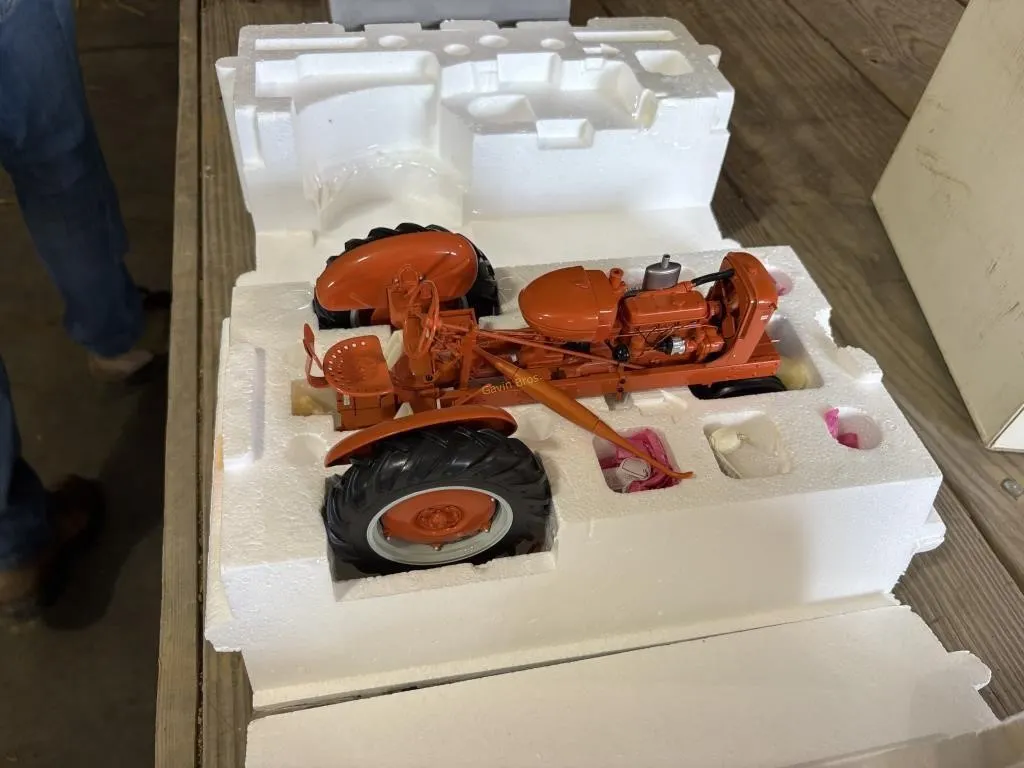 Allis Chalmers Franklin Mint Percision Model WC