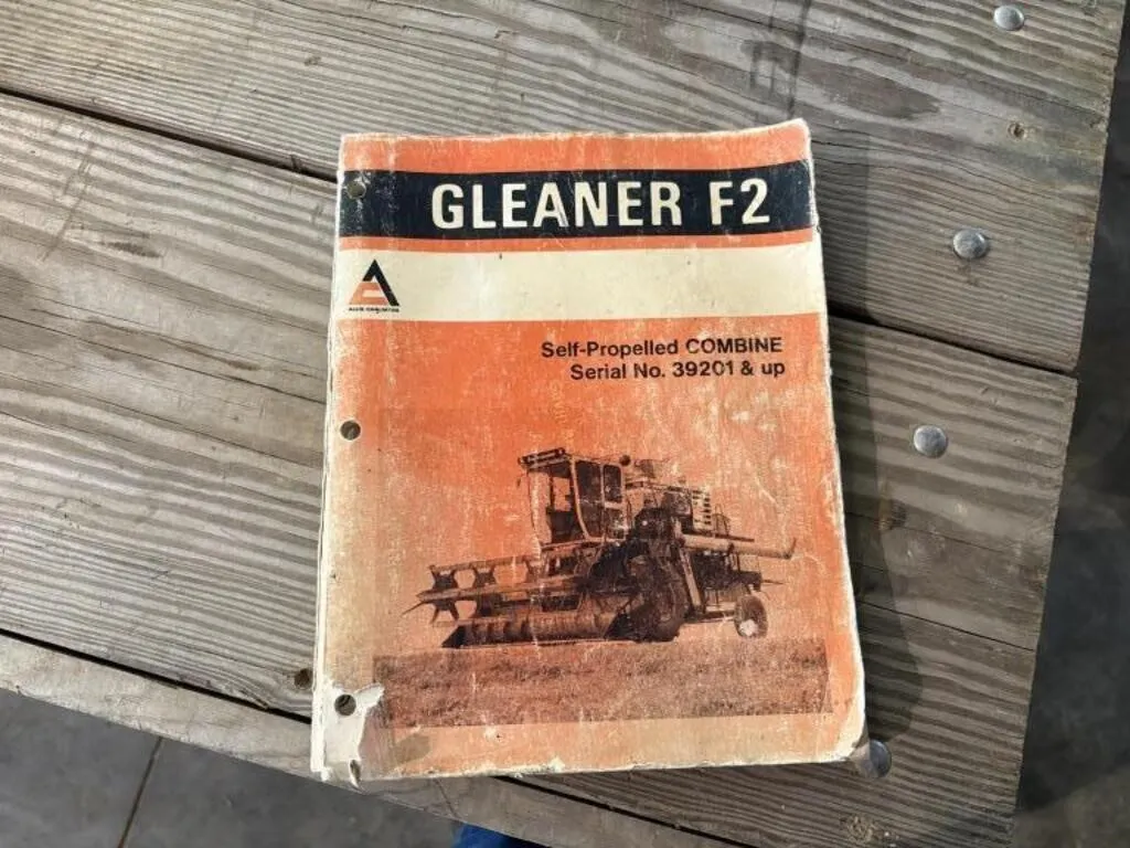 Gleaner F2 Self-Propelled Combine Manual