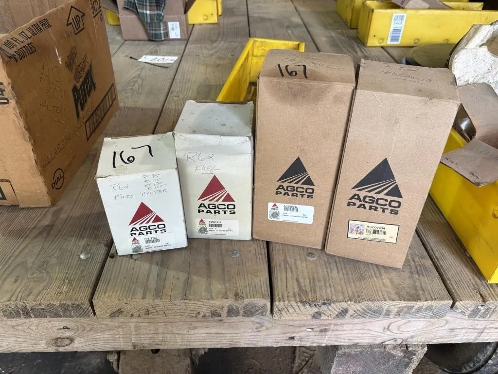 Gleaner R62 Filters - 2 Hydraulic, 2 Fuel