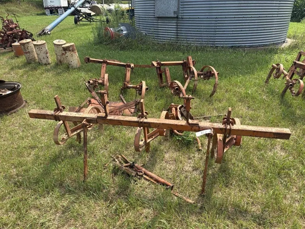 Allis Chalmers 2-Row Cultivator - Off CA