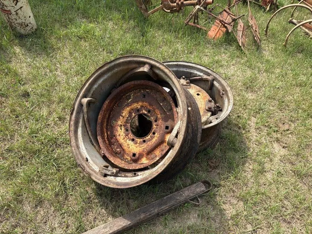 Allis Chalmers D15 Rear Wheel Rims - Rough Shape