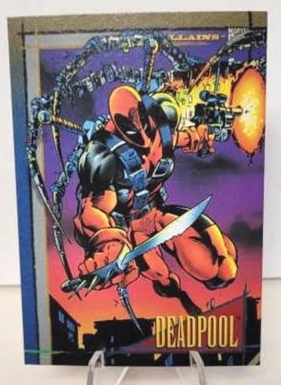 #28 Deadpool - Super Villains Trading Card