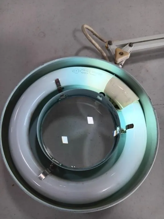Lighted magnifying glass comes on but needs new