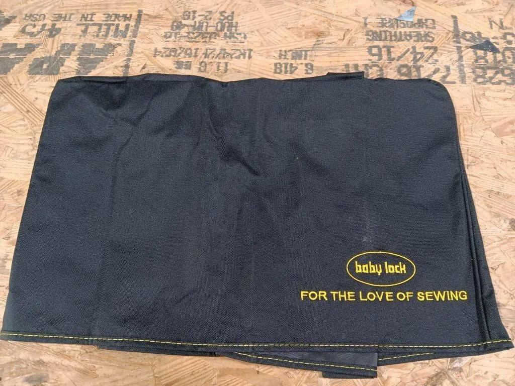 Baby Lock sewing machine cover and nylon carry