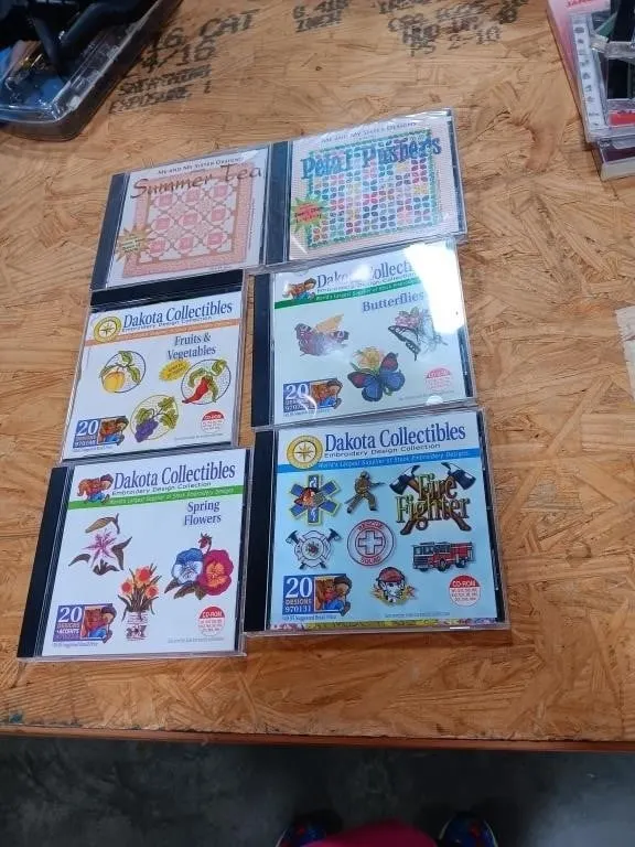 Embroidery Design Collection CD'S. Dakota