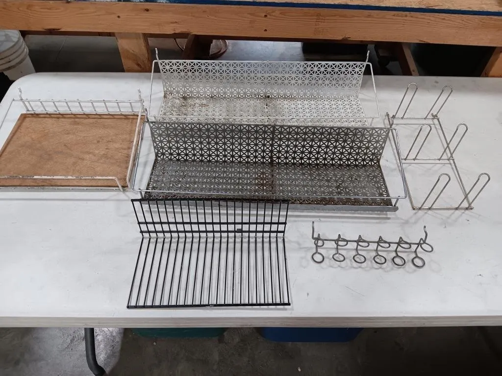 Metal storage racks and shelves
Measurements