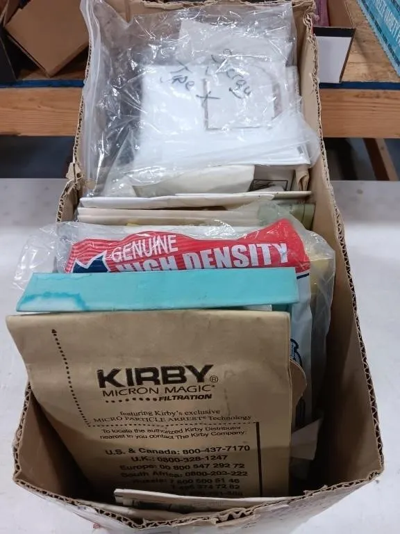 Box of assorted vacuum bags