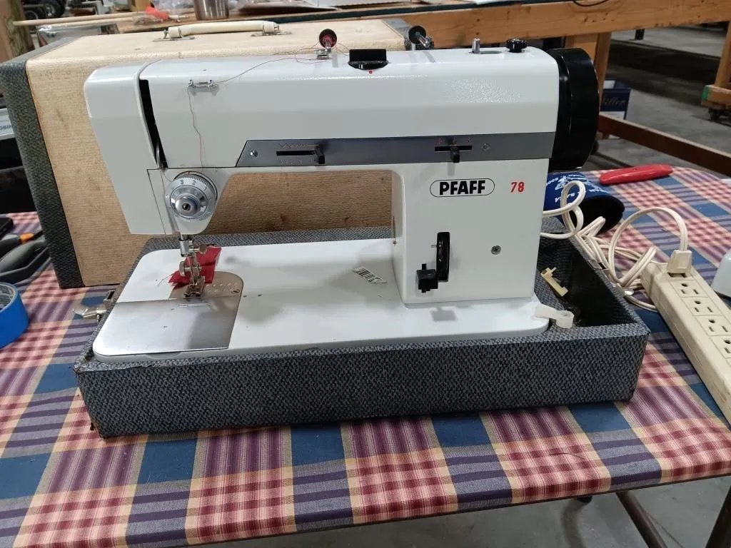 Pfaff 78 Sewing Machine With Case. Tested.