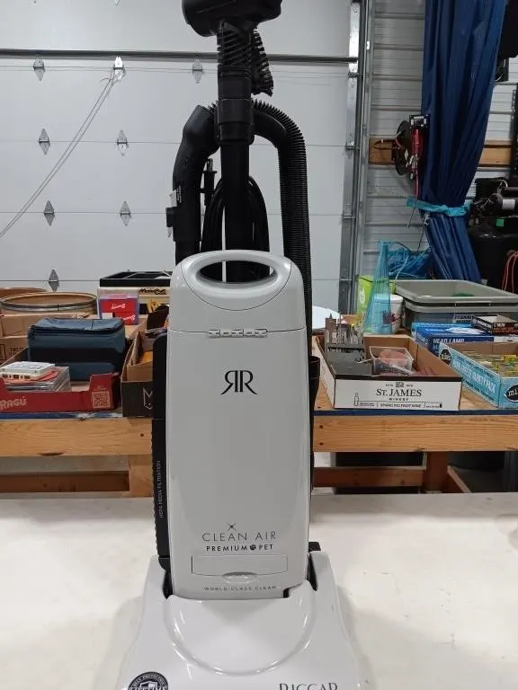RICCAR upright vacuum tested, w2