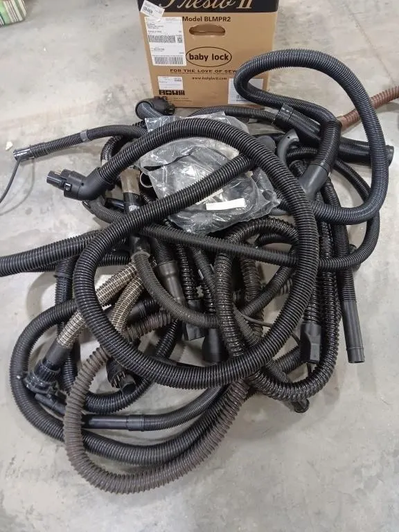 Assortment of vacuum hoses