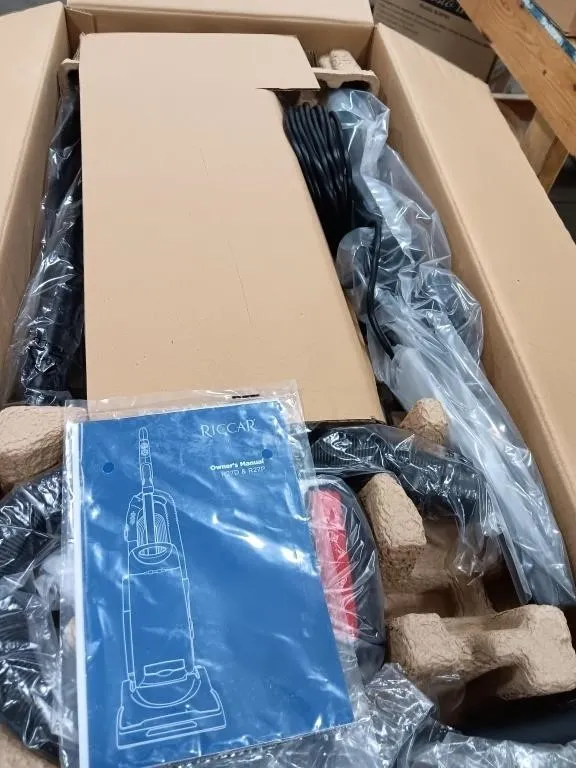 RICCAR upright vacuum new