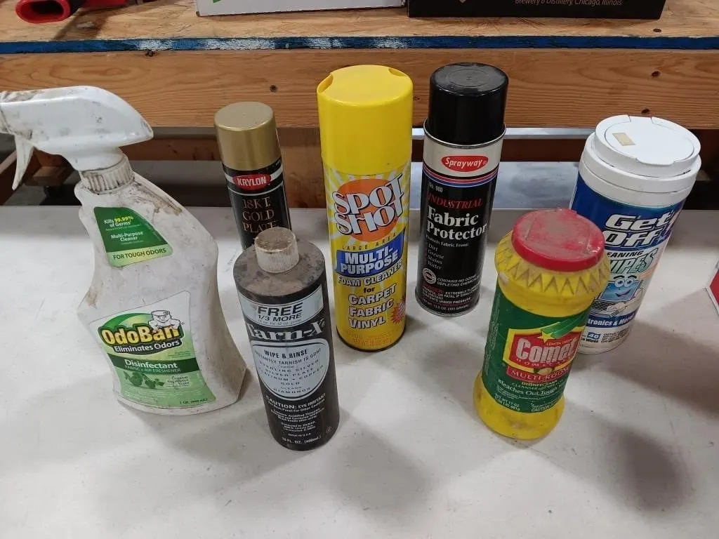 Box of cleaning materials,fabric