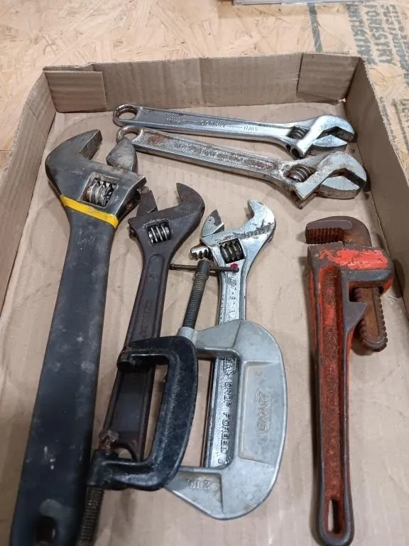 Crescent wrenches, small pipe wrench, & 2 c
