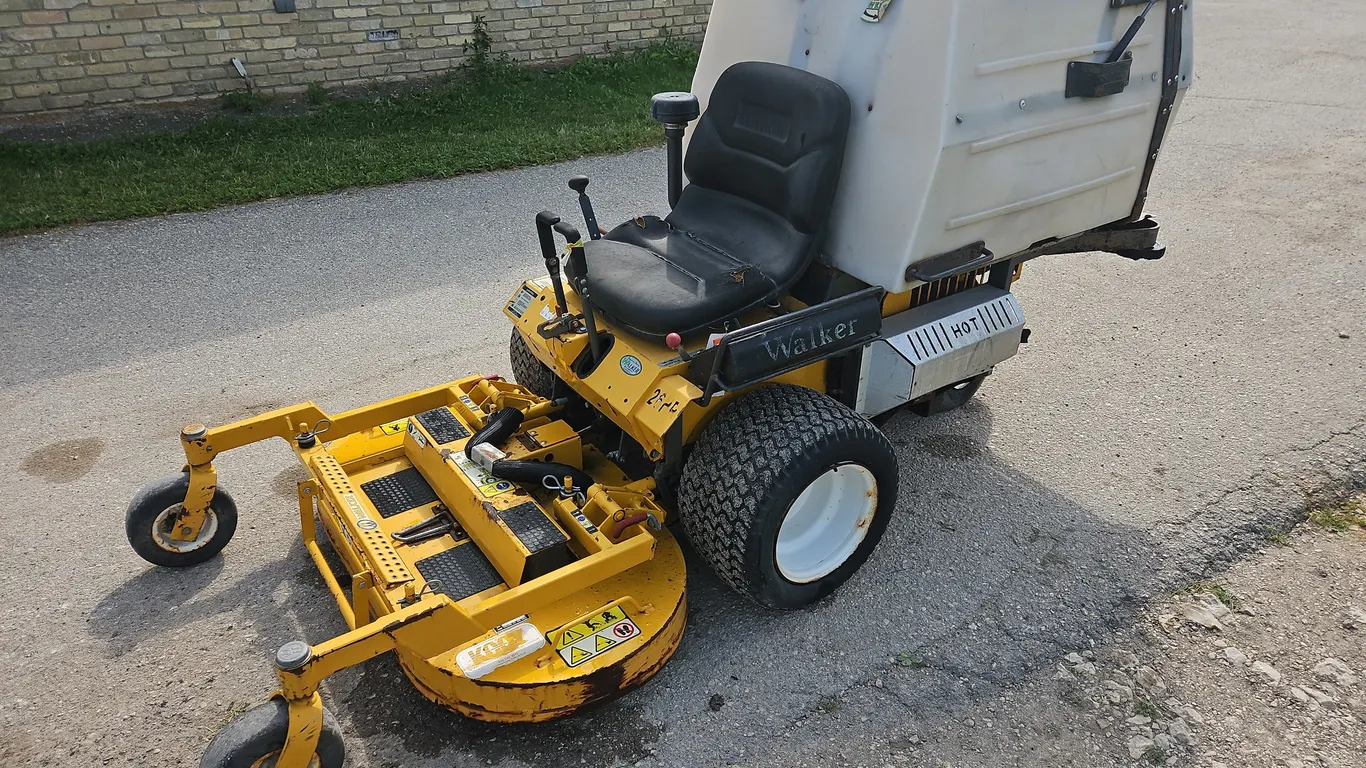 2008 Walker MTGHS Mower