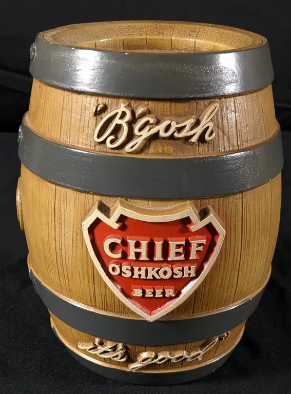 PLASTER BEER KEG BARREL BANK B'GOSH CHIEF OSHKOSH BEER IT'S GOOD WISCONSIN