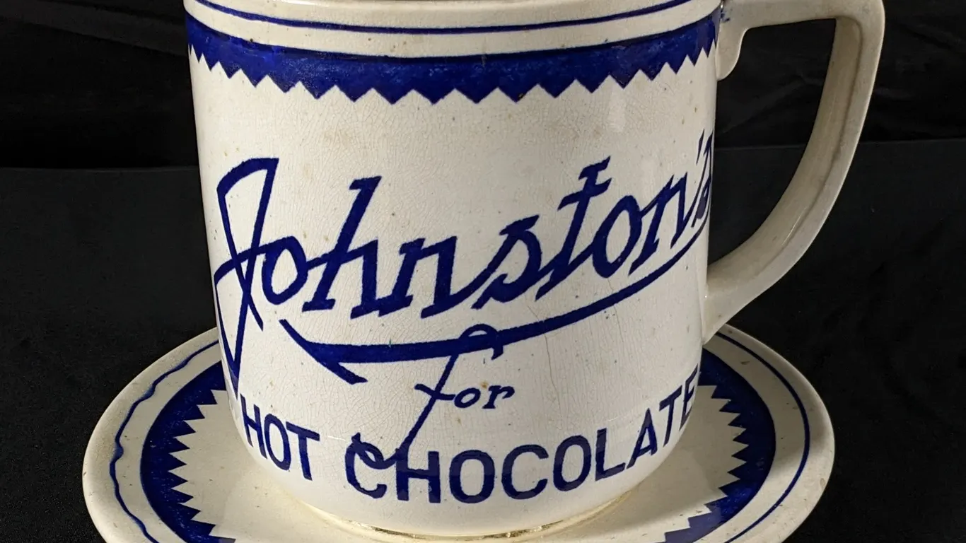 SODA FOUNTAIN JOHNSTON'S FOR HOT CHOCOLATE POTTERY FUDGE DISPENSER